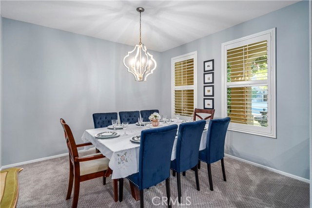Detail Gallery Image 7 of 60 For 4762 W Avenue J6, Lancaster,  CA 93536 - 5 Beds | 3 Baths