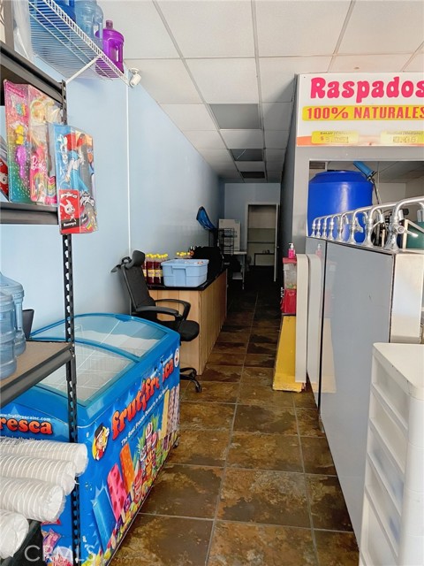 245 E Baseline Street, Rialto CA: https://media.crmls.org/medias/cfbc08f2-6ab0-4f9c-b543-dba128a8a86d.jpg
