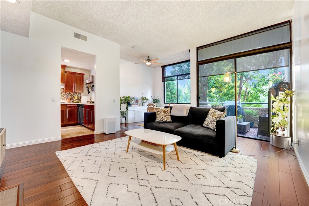 484 E California Boulevard #44