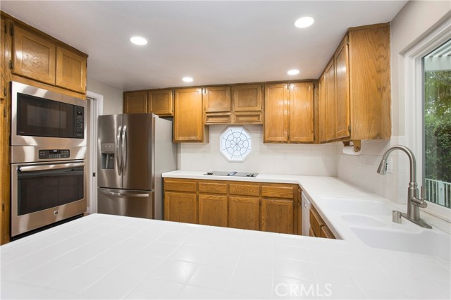 Detail Gallery Image 2 of 36 For 405 Sand Canyon, Brea,  CA 92821 - 4 Beds | 3 Baths