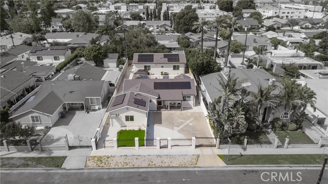 Detail Gallery Image 4 of 51 For 14159 Gault St, Van Nuys,  CA 91405 - 3 Beds | 2 Baths