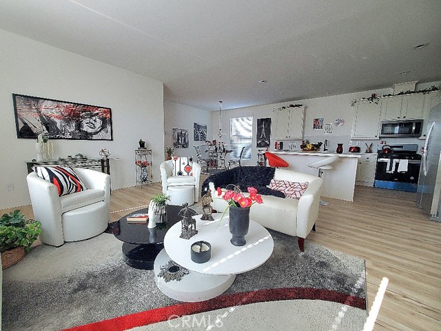 Front Image Thumbnail for CRHD26017855