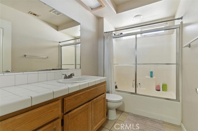 16662 Joshua Street, Hesperia CA: https://media.crmls.org/medias/cfbdb63e-a65b-41f9-ae39-6fe2642856b0.jpg