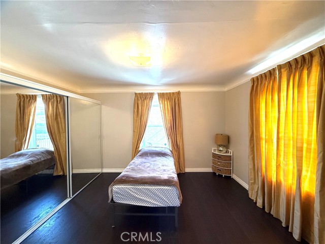 Detail Gallery Image 25 of 56 For 1978 S Holt Ave, Los Angeles,  CA 90034 - 3 Beds | 2 Baths