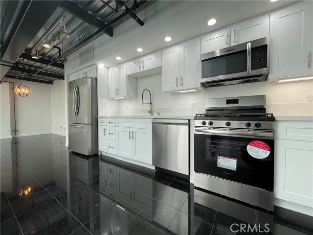 Detail Gallery Image 15 of 75 For 420 S San Pedro St #102,  Los Angeles,  CA 90013 - 2 Beds | 1/1 Baths