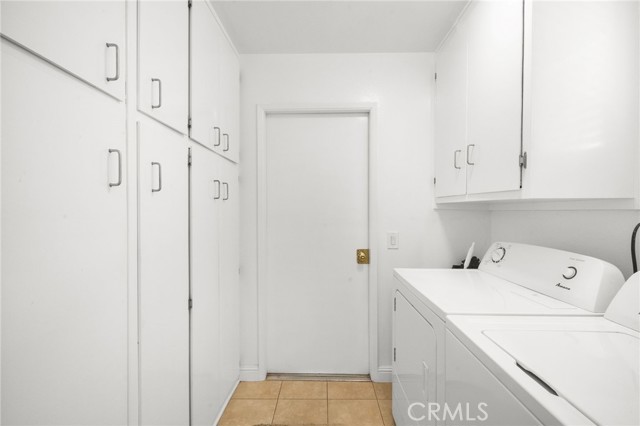 16660 Spruce Circle, Fountain Valley CA: https://media.crmls.org/medias/cfc009d4-67a4-4896-96a0-43e3f11fa4c5.jpg