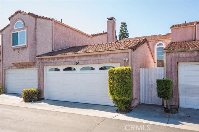 Detail Gallery Image 1 of 1 For 168 Racquet Club Dr, Compton,  CA 90220 - 3 Beds | 3 Baths