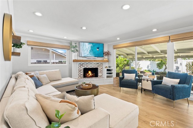 Detail Gallery Image 20 of 35 For 12921 Eveningside Dr, North Tustin,  CA 92705 - 3 Beds | 3 Baths