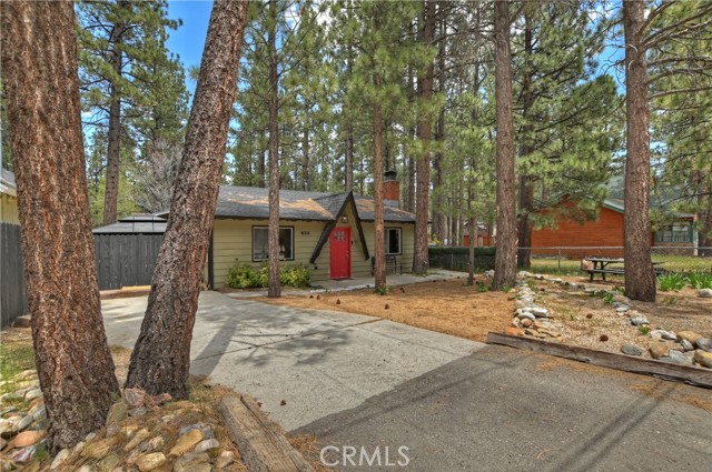Detail Gallery Image 37 of 38 For 833 E Fairway Bld, Big Bear City,  CA 92314 - 3 Beds | 2 Baths