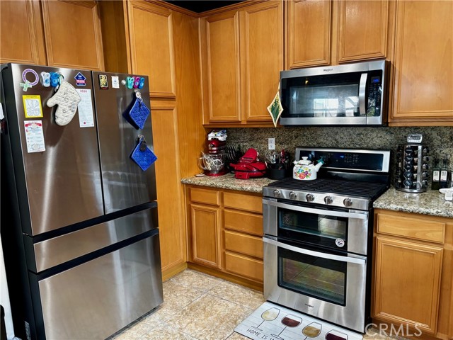 Detail Gallery Image 6 of 14 For 1487 Florence Ct, Upland,  CA 91786 - 3 Beds | 2/1 Baths