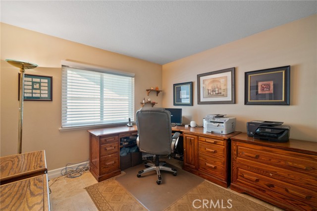 21291 Calle Recreo, Lake Forest CA: https://media.crmls.org/medias/cfc14002-7645-48b7-9519-460311e7cef2.jpg