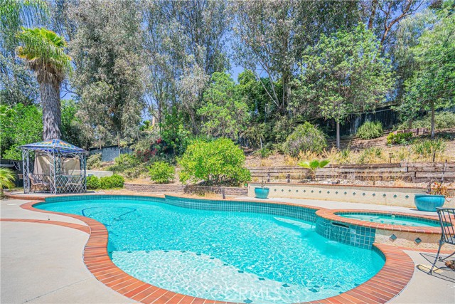 39754 Calle Azucar, Murrieta CA: https://media.crmls.org/medias/cfc17b4b-e8af-4f0a-9be3-656231c38ac1.jpg
