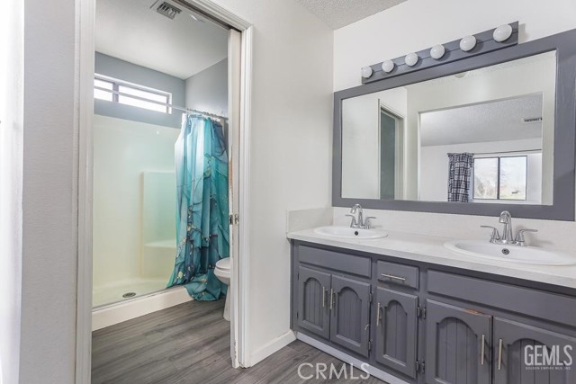 Detail Gallery Image 14 of 19 For 8525 Great Circle, California City,  CA 93505 - 4 Beds | 2 Baths