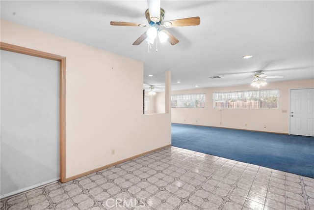 Detail Gallery Image 12 of 37 For 1529 E Avenue Q6, Palmdale,  CA 93550 - 4 Beds | 2 Baths