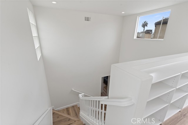 Detail Gallery Image 36 of 49 For 214 Goldenwest St, Huntington Beach,  CA 92648 - 3 Beds | 3/1 Baths