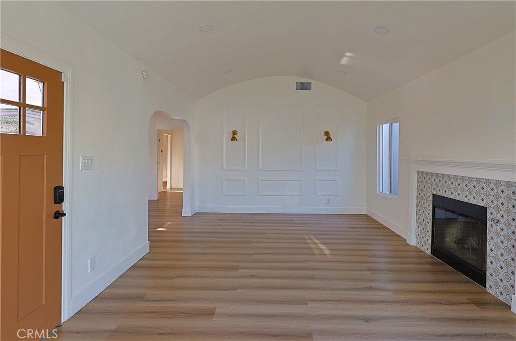 MLS #DW25058878 img 6