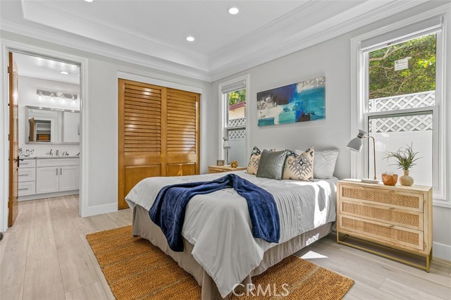 Detail Gallery Image 42 of 74 For 508 Westminster Ave, Newport Beach,  CA 92663 - 5 Beds | 5/1 Baths