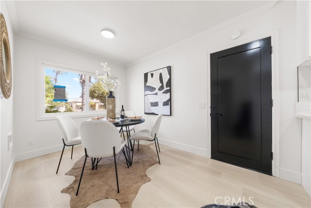21011 La Salle Avenue, Torrance CA: https://media.crmls.org/medias/cfc2c20b-a6ff-4d58-aecb-2f97fddcbc51.jpg