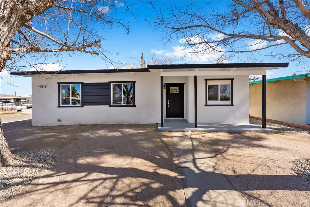 45318 Gadsden Avenue