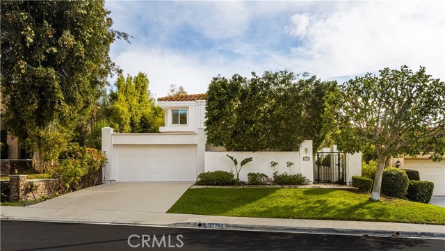 27782 Via Madrina, San Juan Capistrano CA: https://media.crmls.org/medias/cfc320f7-a125-40e6-b482-93e667205b74.jpg