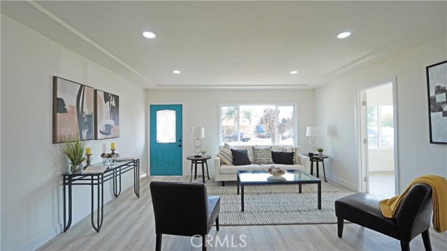 Detail Gallery Image 3 of 52 For 400 E Cornell Dr, Rialto,  CA 92376 - 3 Beds | 2 Baths
