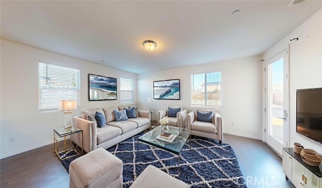 Detail Gallery Image 3 of 34 For 4826 N Casey, Fresno,  CA 93723 - 3 Beds | 2/1 Baths