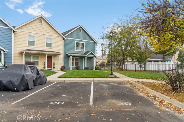 Detail Gallery Image 3 of 40 For 2099 Hartford Dr #20,  Chico,  CA 95928 - 3 Beds | 2 Baths