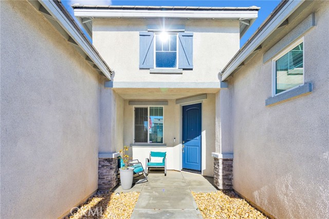 Detail Gallery Image 4 of 53 For 12672 Wycliff, Victorville,  CA 92392 - 4 Beds | 3 Baths