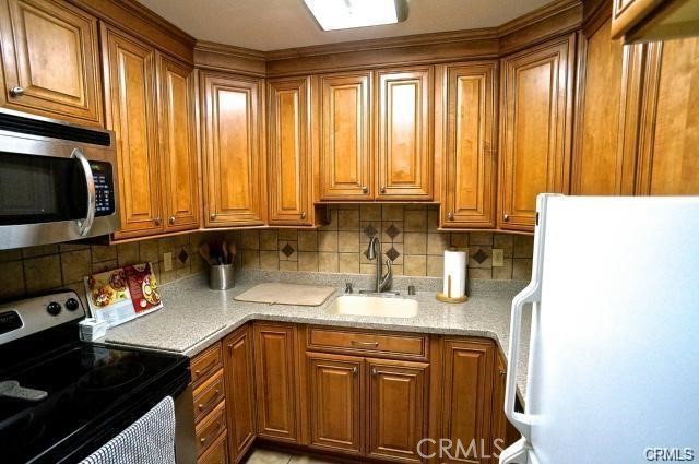 Detail Gallery Image 2 of 26 For 22852 Hilton Head #162,  Diamond Bar,  CA 91765 - 2 Beds | 1 Baths