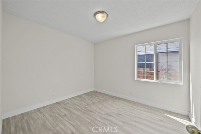 5040 N Lyman Avenue, Covina CA: https://media.crmls.org/medias/cfc7494f-e611-4f9d-9aa8-717596808485.jpg