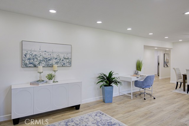 5499 Paseo Del Lago W, Laguna Woods CA: https://media.crmls.org/medias/cfc769bb-a2cf-4627-ba3c-50849d6191a5.jpg