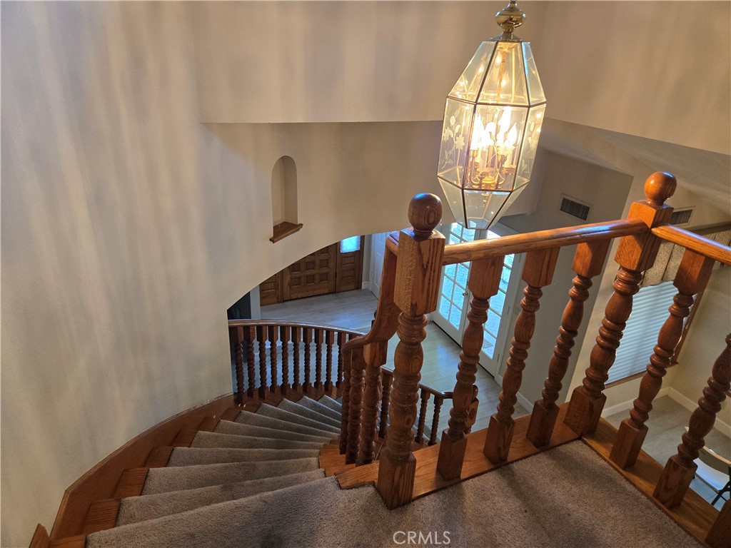 https://media.crmls.org/medias/cfc77c37-13d8-441f-a372-b65b48623df3.jpg?preset=X-Large