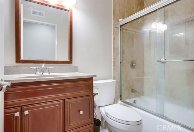 Detail Gallery Image 17 of 39 For 22887 Leo Ln #53,  Lake Forest,  CA 92630 - 2 Beds | 1/1 Baths