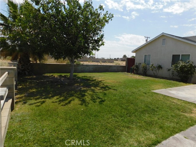 9330 Irene Avenue, California City CA: https://media.crmls.org/medias/cfc793f3-758e-4e09-ac1f-ce3b552015a3.jpg