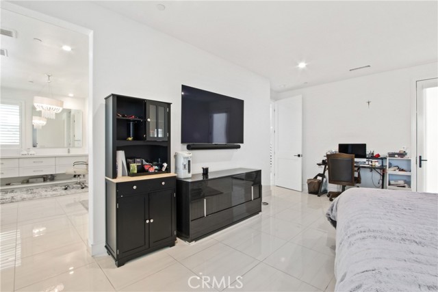 Image 42 of 74 For 208 Ocean Place