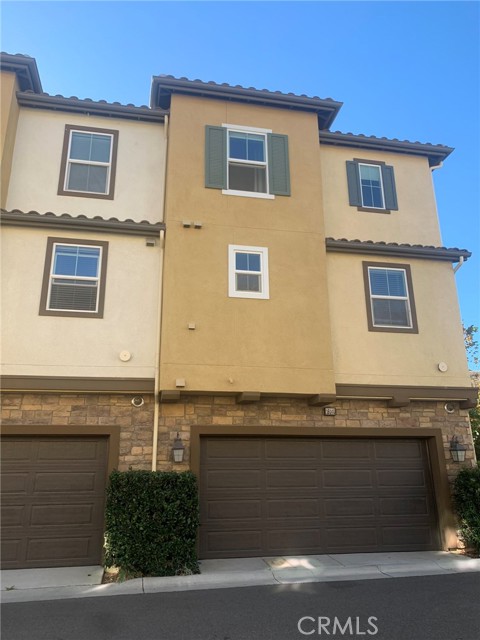 Detail Gallery Image 2 of 8 For 16140 Sereno Ln, Chino Hills,  CA 91709 - 4 Beds | 3/1 Baths