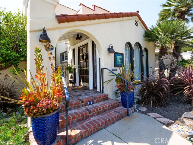 Detail Gallery Image 4 of 40 For 3711 S Patton, San Pedro,  CA 90731 - 3 Beds | 2 Baths