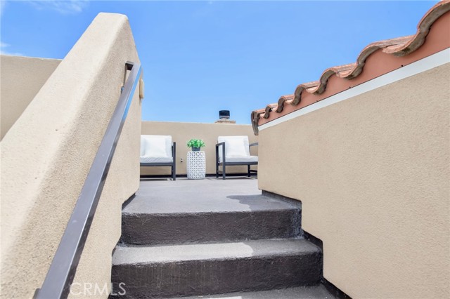 1042 7th Street, Hermosa Beach, California 90254, 4 Bedrooms Bedrooms, ,3 BathroomsBathrooms,Residential Lease,For Rent,1042 7th Street,CRSB24136745