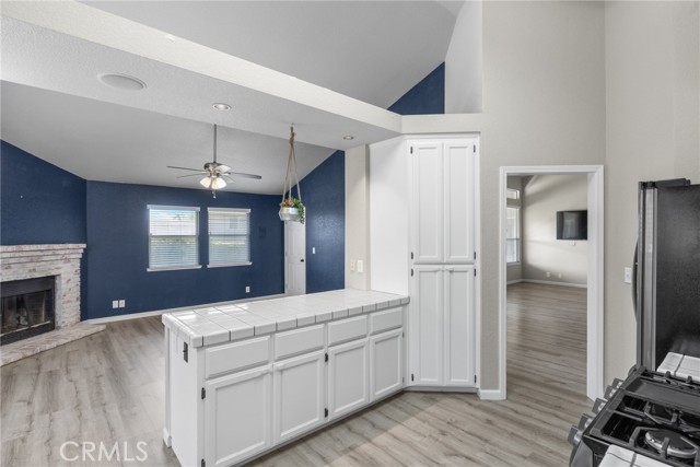 Detail Gallery Image 12 of 32 For 2641 Lakewest Dr, Chico,  CA 95928 - 4 Beds | 2/1 Baths