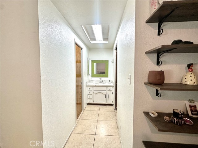 644 Whittendale Street, Bakersfield CA: https://media.crmls.org/medias/cfca1e90-b892-44ae-be94-781afca5e0e9.jpg