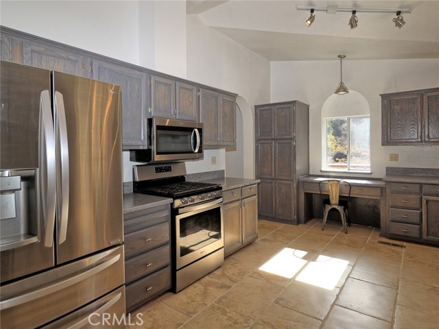 Detail Gallery Image 30 of 39 For 5305 Blue Lakes Rd #9,  Upper Lake,  CA 95485 - 3 Beds | 2 Baths