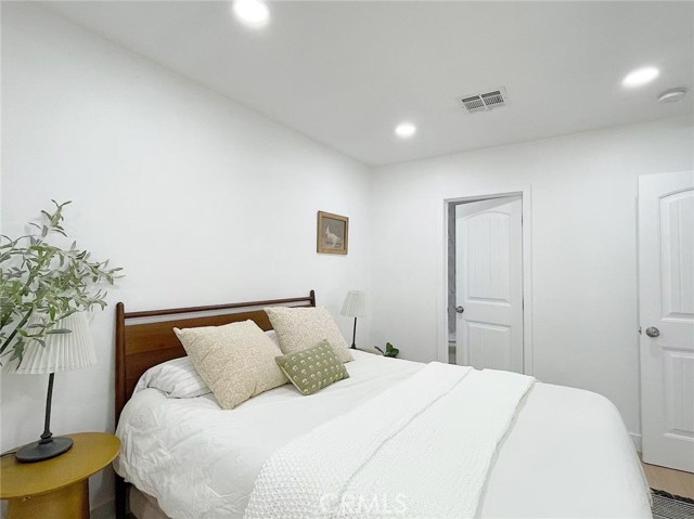 602 Courtland Drive, San Bernardino CA: https://media.crmls.org/medias/cfcadafb-91dc-4a86-b45e-567aaf8569a9.jpg