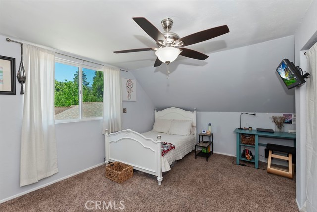 22989 Pine Lane, Crestline CA: https://media.crmls.org/medias/cfcb490e-b566-4e85-a306-5187083b79bd.jpg