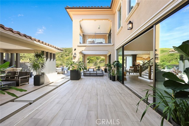 Detail Gallery Image 41 of 62 For 107 Clear Falls, Irvine,  CA 92602 - 5 Beds | 5/1 Baths