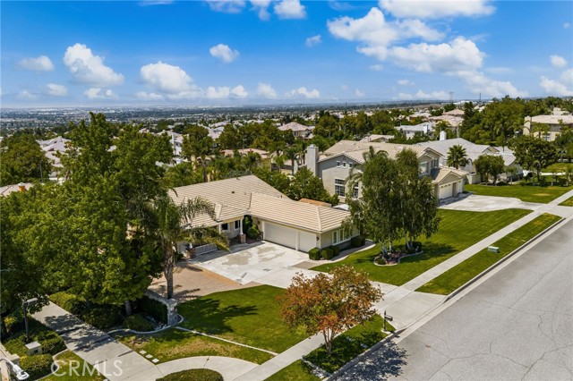 12693 Ridgecrest Drive, Rancho Cucamonga CA: https://media.crmls.org/medias/cfcbe019-9860-4d78-a188-0862b2fc3328.jpg