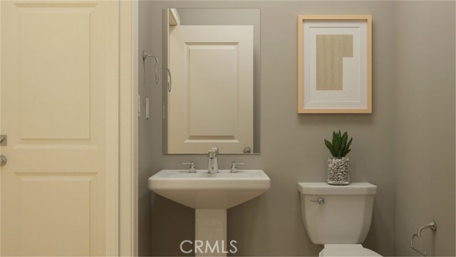 Detail Gallery Image 8 of 24 For 2441 Gunner Ridge Way, Rialto,  CA 92377 - 3 Beds | 2/1 Baths