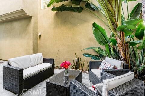 Detail Gallery Image 21 of 26 For 209 Tall Oak, Irvine,  CA 92603 - 3 Beds | 3/1 Baths