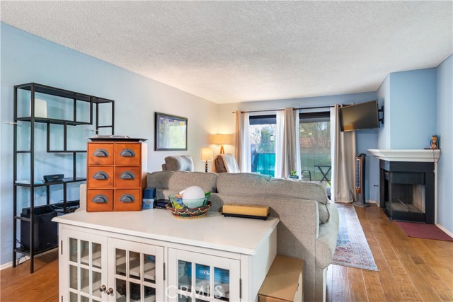 242 E Fern Avenue, Redlands CA: https://media.crmls.org/medias/cfce836e-1e31-47fe-a39c-982d9ef5da89.jpg