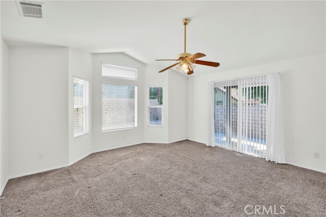 11246 Pleasant Hills Drive, Apple Valley CA: https://media.crmls.org/medias/cfce871f-f61a-4a36-87e5-5878985725fa.jpg