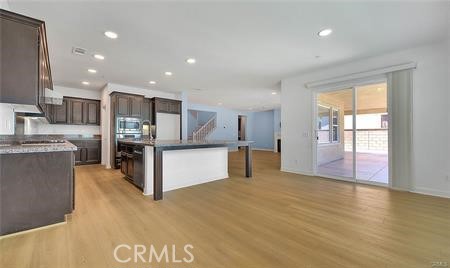 https://media.crmls.org/medias/cfcf5723-2ee7-47ee-b8c1-22652aede829.jpg?preset=X-Large